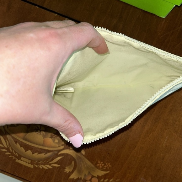 Authentic Burberry light lime green Wristlet - Picture 4 of 8